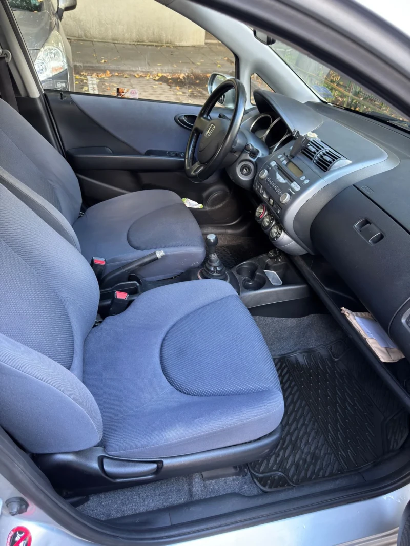 Honda Jazz 1.2, снимка 7 - Автомобили и джипове - 53177519