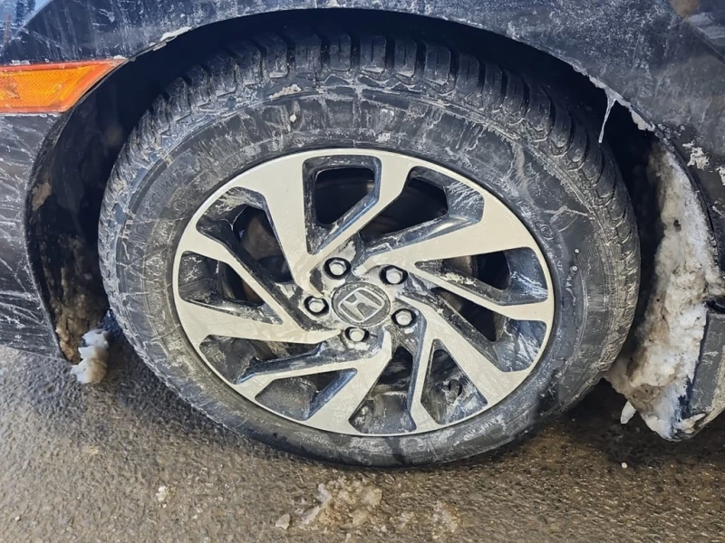 Honda Civic * LX * CARFAX * ЦЕНА ДО БГ, снимка 13 - Автомобили и джипове - 53332594