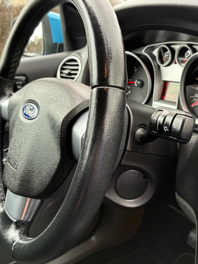 Ford Focus 1.6 TDCi 109, снимка 13 - Автомобили и джипове - 53393434