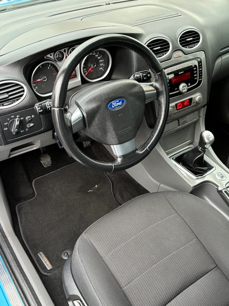 Ford Focus 1.6 TDCi 109, снимка 8 - Автомобили и джипове - 53393434