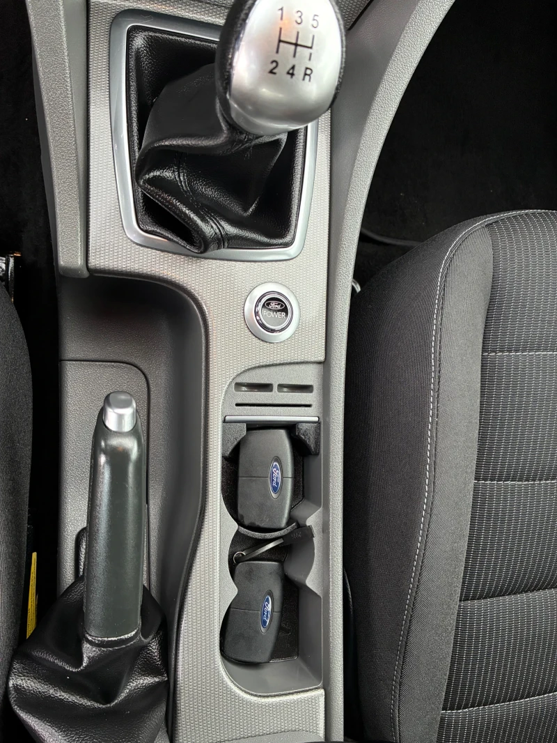Ford Focus 1.6 TDCi 109, снимка 16 - Автомобили и джипове - 53393434