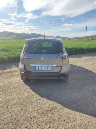 Renault Scenic 1.5 DCI 110 - изображение 3