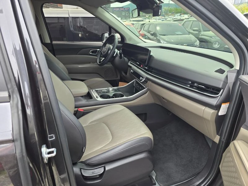 Kia Carnival 1.6 Automatic, снимка 6 - Автомобили и джипове - 55848160