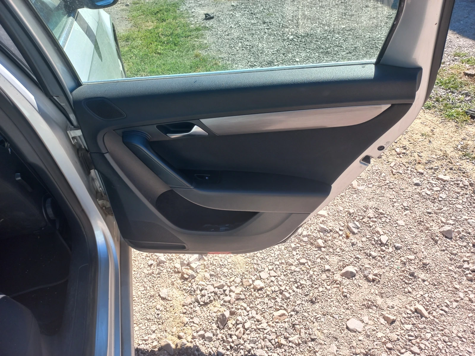 VW Passat 2тди, снимка 14 - Автомобили и джипове - 53901443