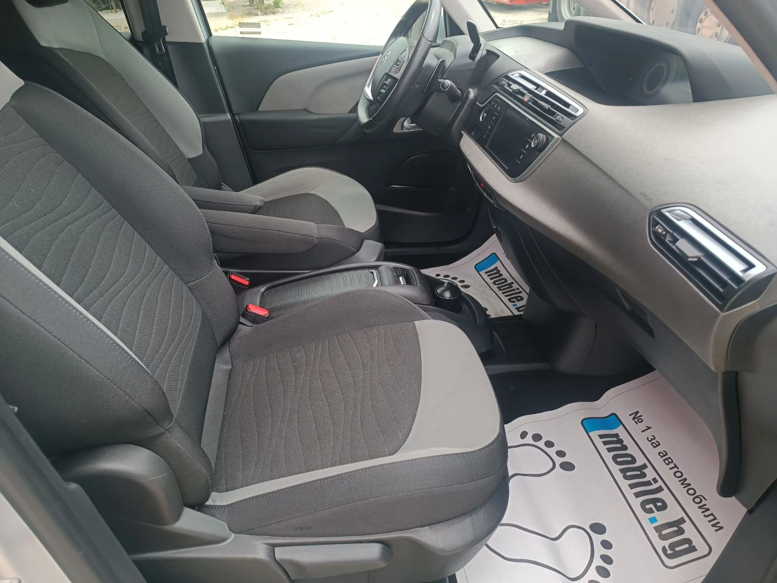 Citroen C4 Picasso 1.6 HDI - изображение 10