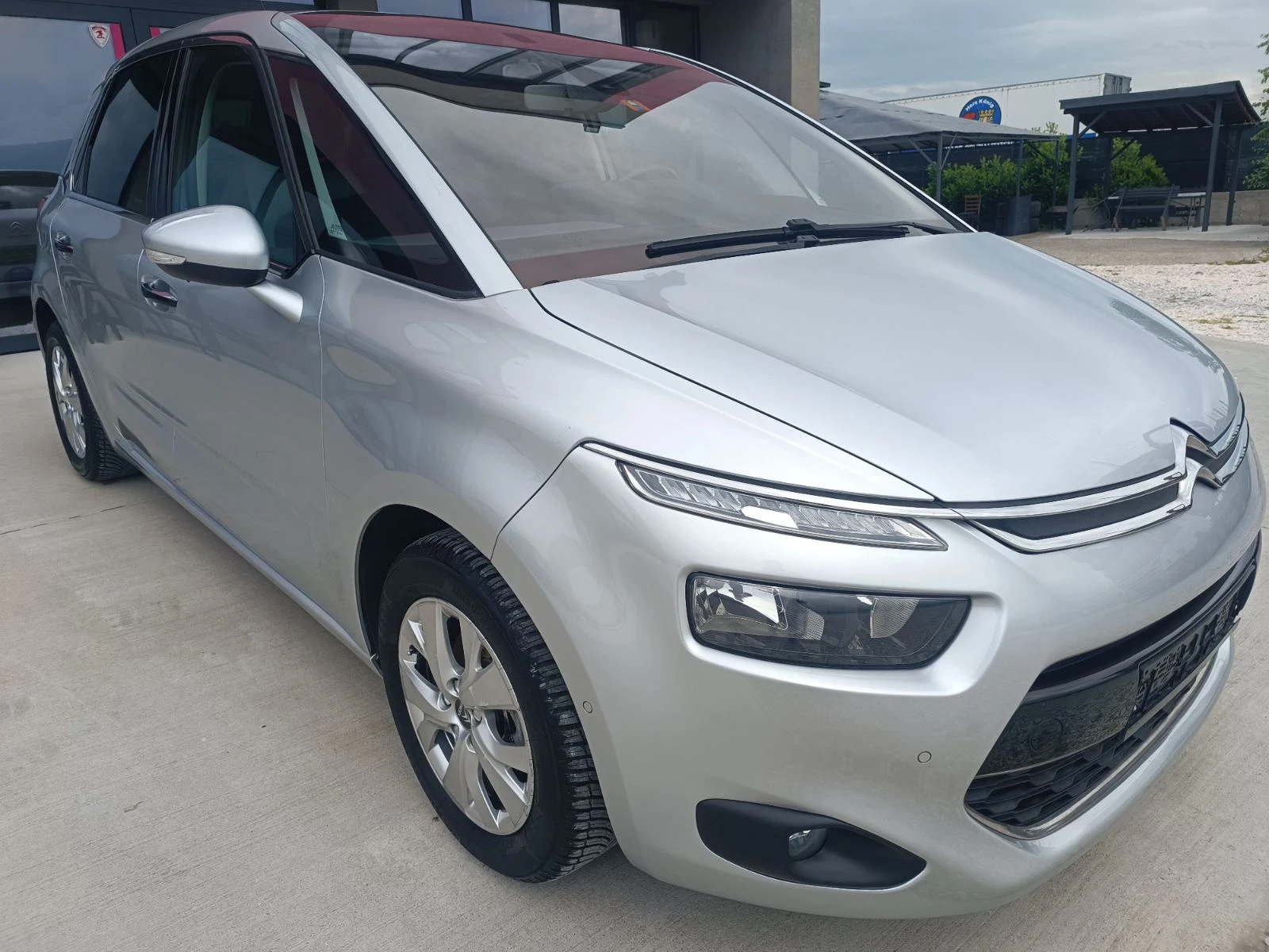 Citroen C4 Picasso 1.6 HDI - изображение 3