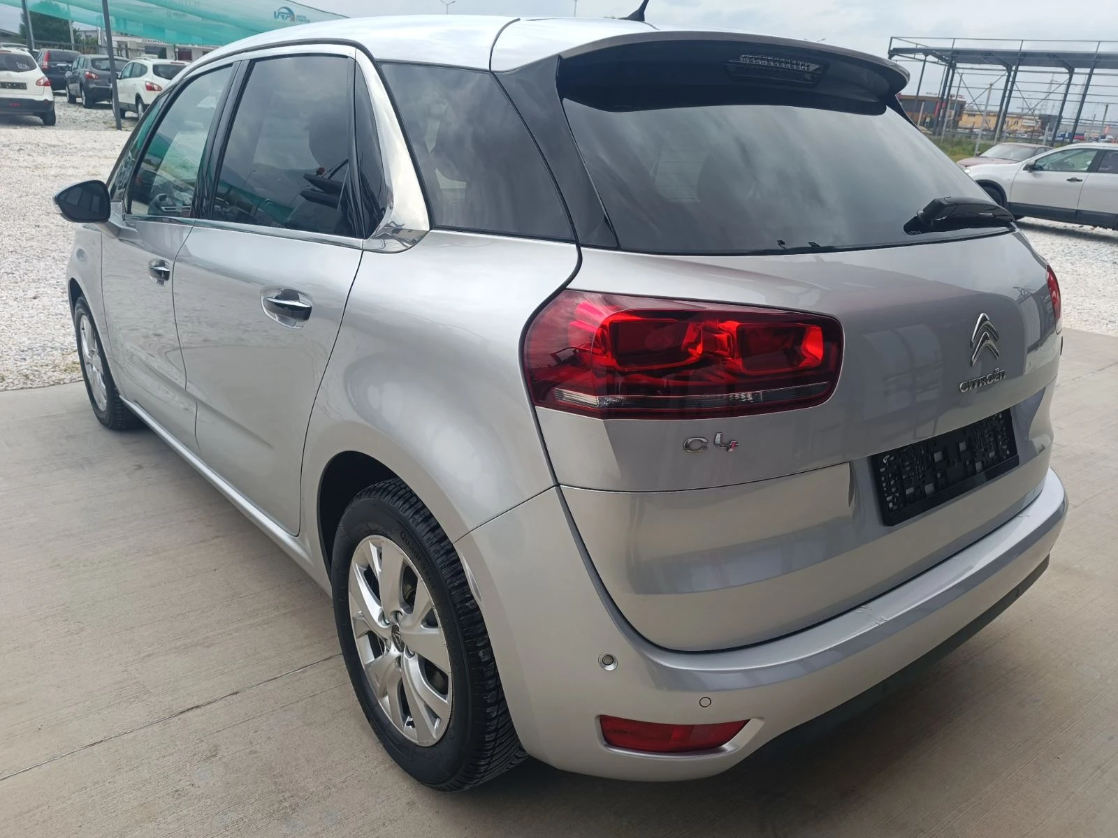 Citroen C4 Picasso 1.6 HDI - изображение 6