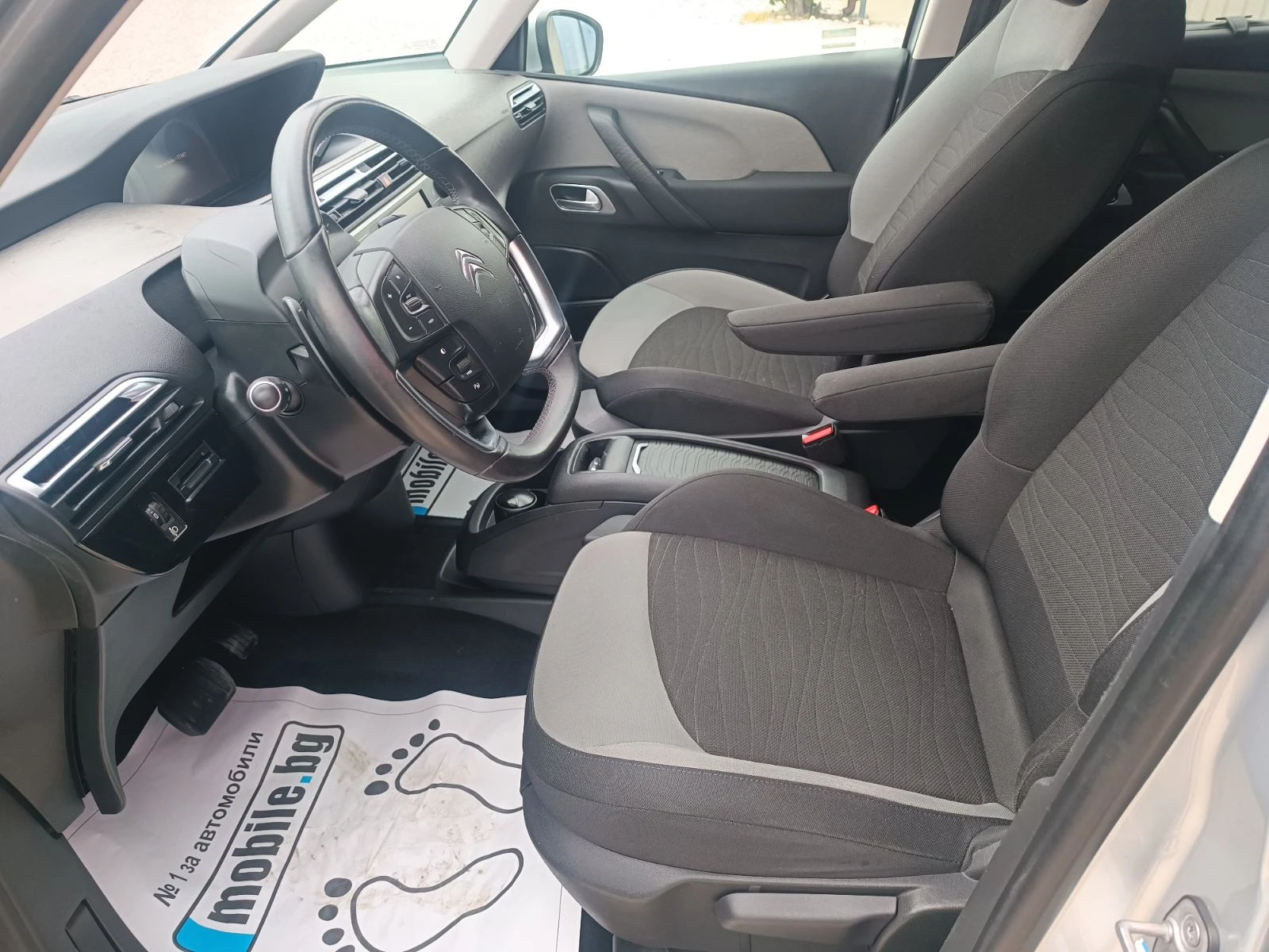 Citroen C4 Picasso 1.6 HDI - изображение 8