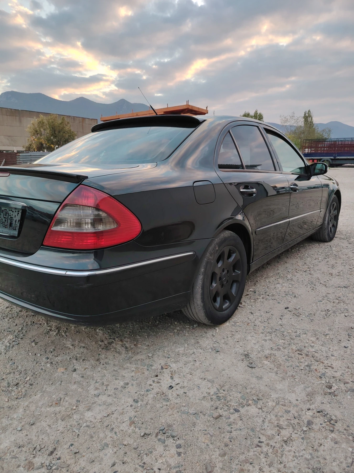 Mercedes-Benz E 220 | Mobile.bg — изображение 5