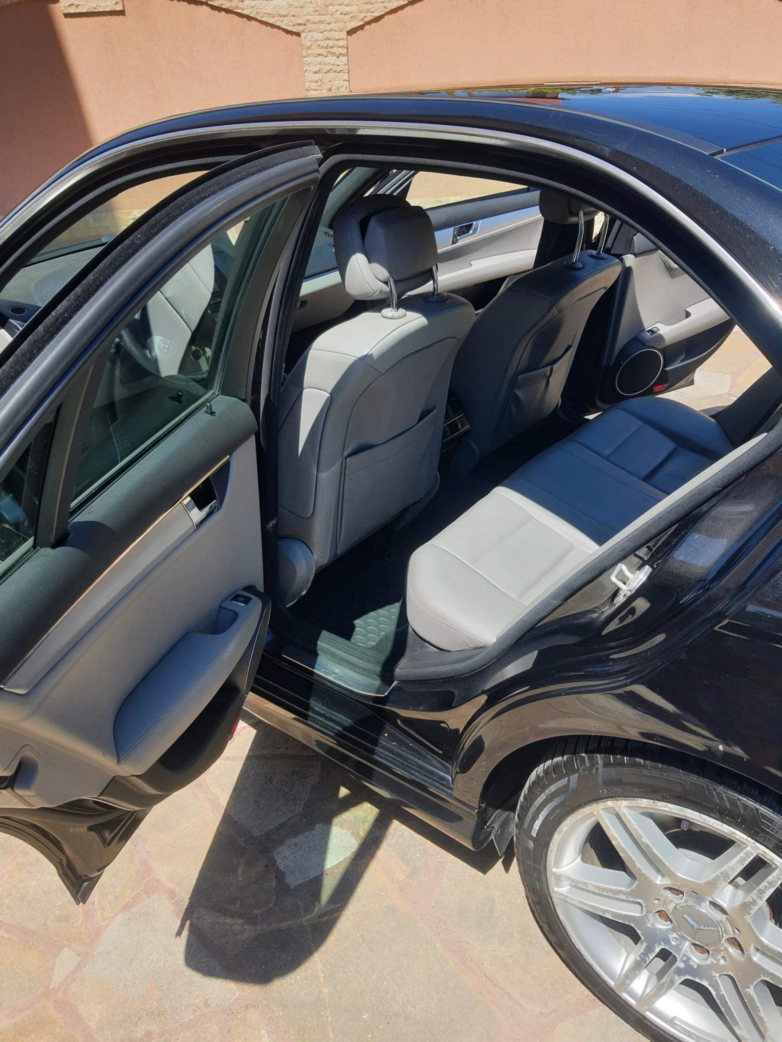 Mercedes-Benz C 220  - изображение 3