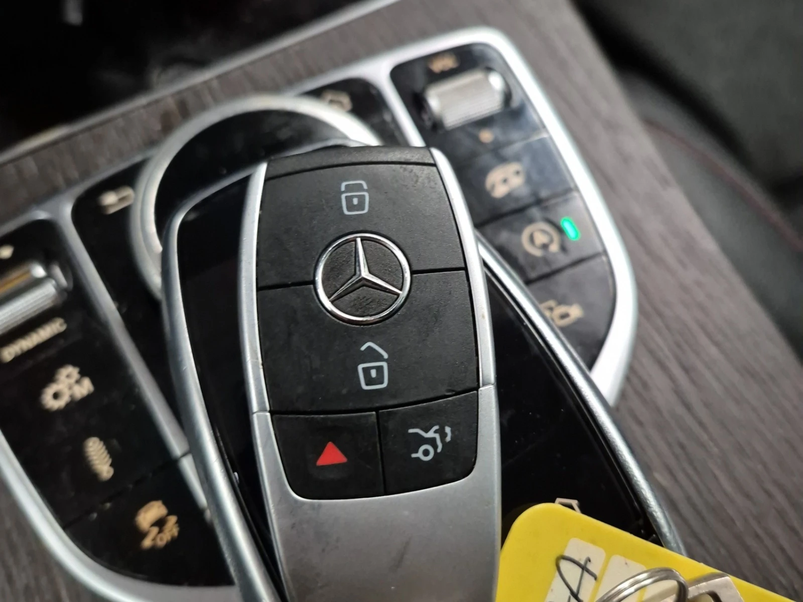 Mercedes-Benz C 43 AMG * * CARFAX * *   * *  | Mobile.bg   11