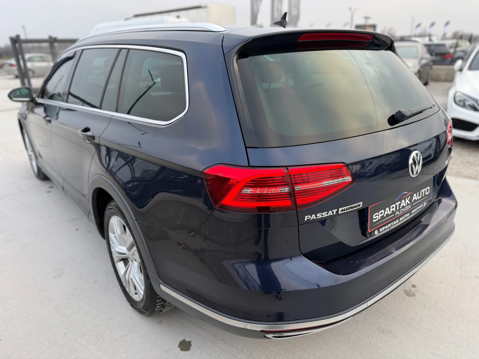 VW Passat 8* ALLTRACK* 2.0D* 2016г* Автоматик* 4х4* Топ Съст - изображение 6