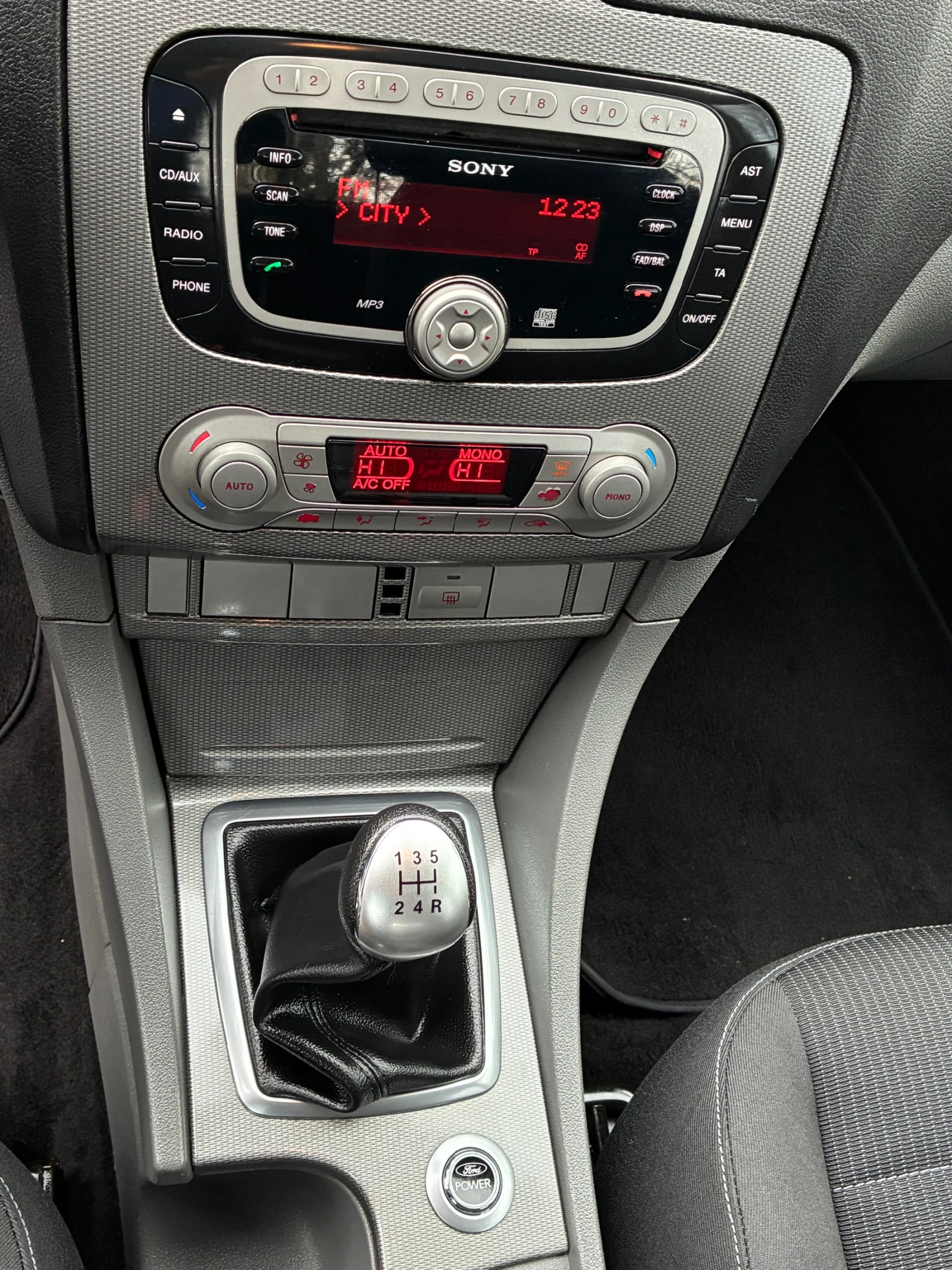 Ford Focus 1.6 TDCi 109 - изображение 9