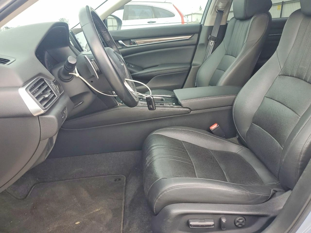 Honda Accord 1.5l Sport Se, снимка 7 - Автомобили и джипове - 53908842