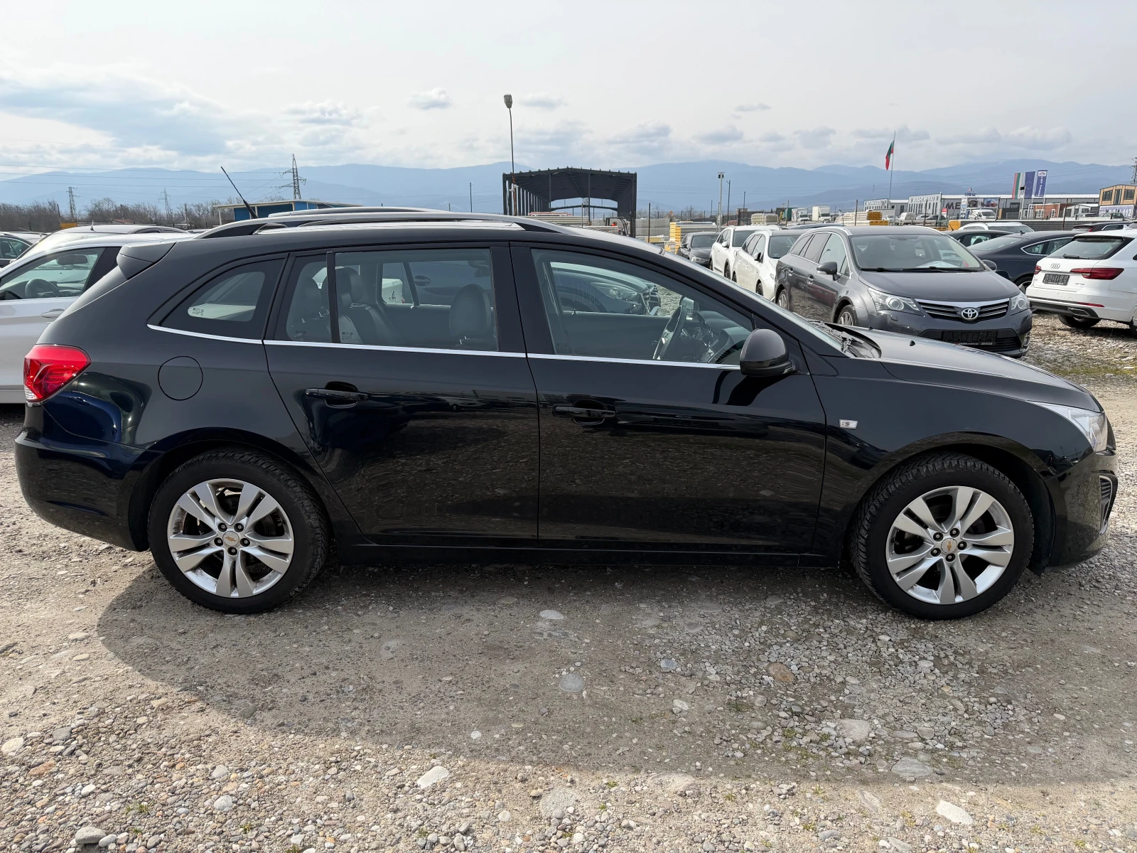 Chevrolet Cruze 1.4 Т (КАТО НОВА), снимка 4 - Автомобили и джипове - 53914804