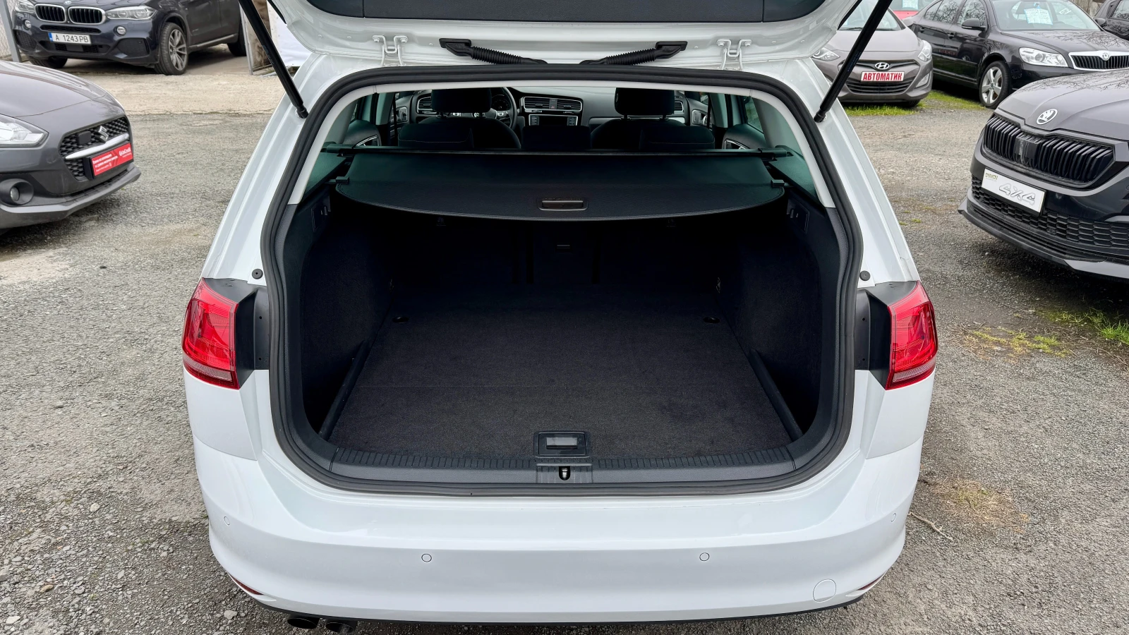 VW Golf DSG Внос ШВЕЙЦАРИЯ! PDC, NAVI, Автопилот, Камера, , снимка 13 - Автомобили и джипове - 53994280