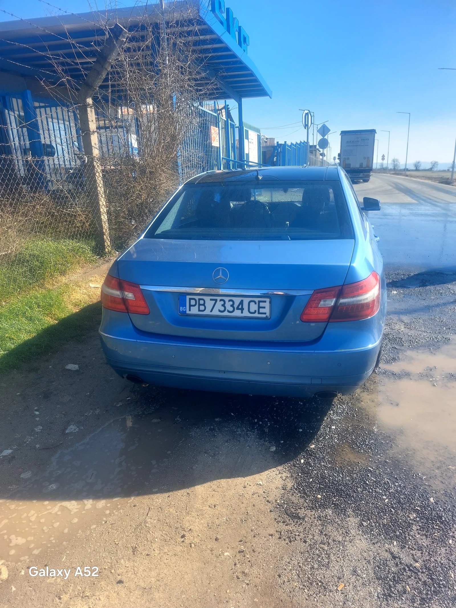 Mercedes-Benz E 350, снимка 4 - Автомобили и джипове - 54286141