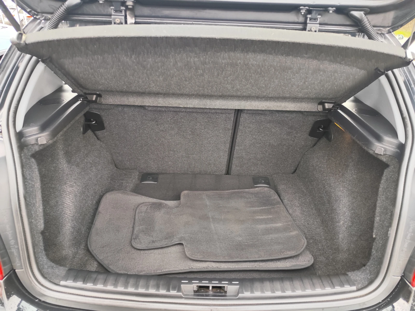 BMW 116 2.0D* XENON* EURO5A* , снимка 12 - Автомобили и джипове - 54205856