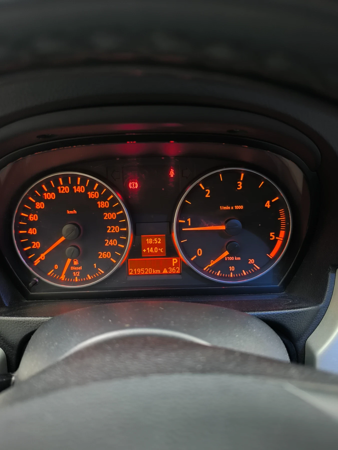 BMW 320, снимка 12 - Автомобили и джипове - 54271509