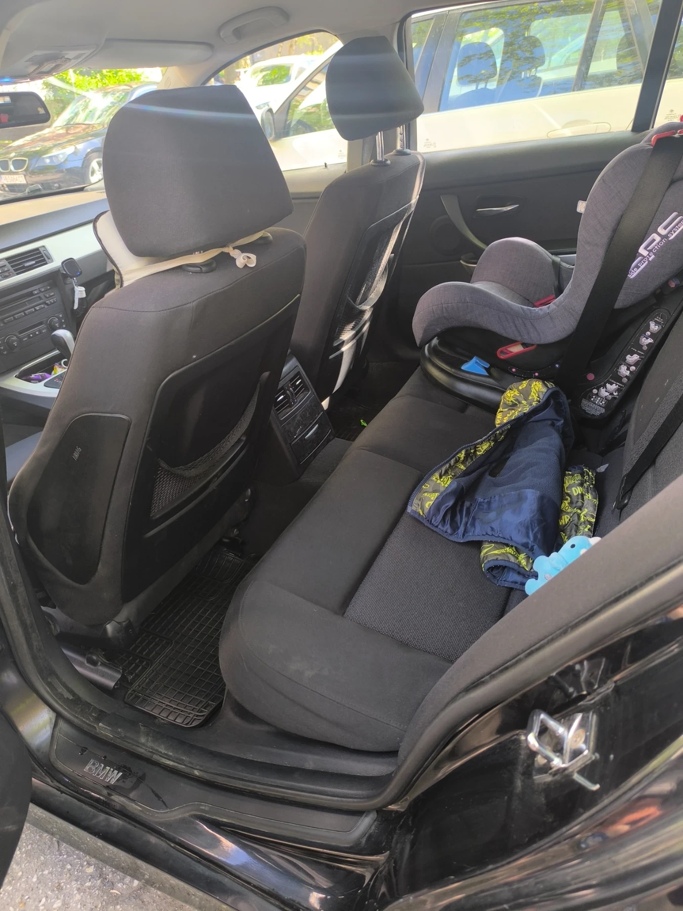 BMW 320, снимка 9 - Автомобили и джипове - 54271509