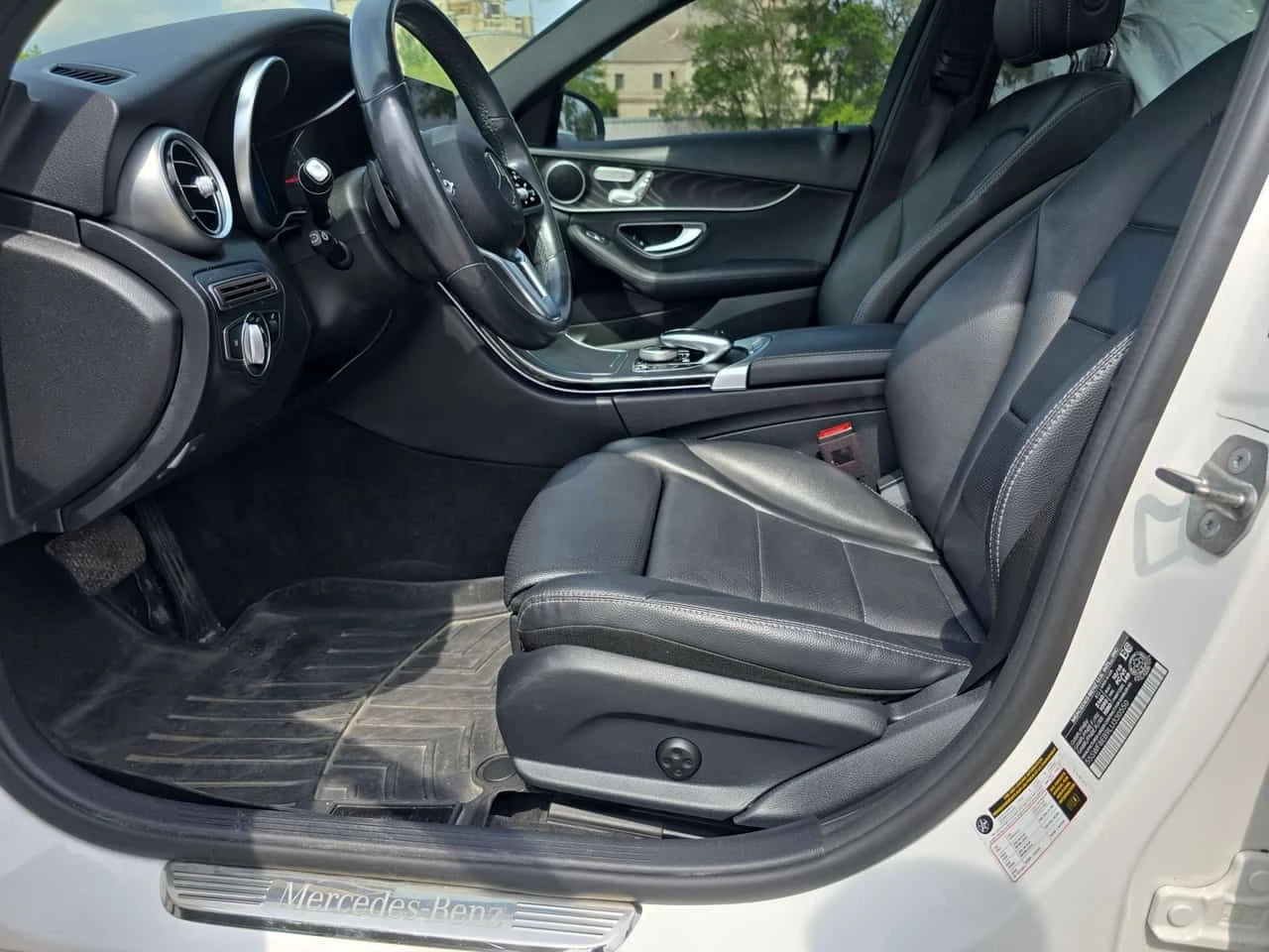 Mercedes-Benz C 300 4MATIC/360/ПАНОРАМА/ПОДГРЕВИ, снимка 10 - Автомобили и джипове - 55064872