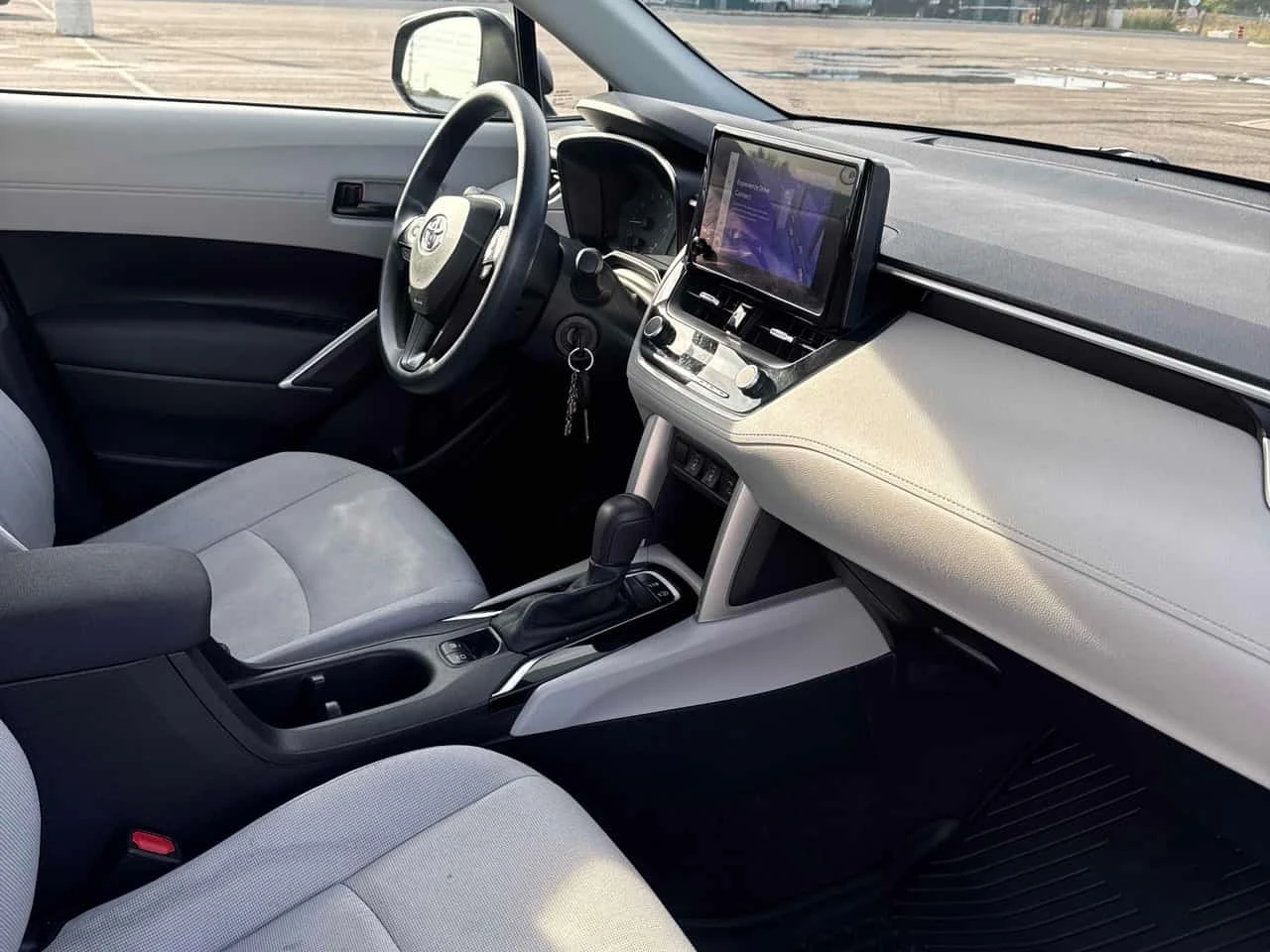 Toyota Corolla Cross * L * АВТОКРЕДИТ БЕЗ ПЪРВОНАЧАЛНА ВНОСКА* , снимка 14 - Автомобили и джипове - 56177033