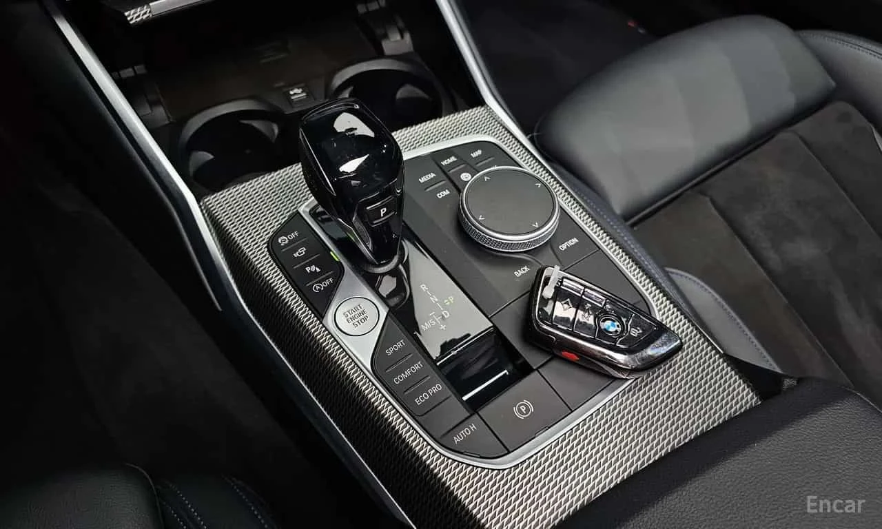BMW 320 d * xDrive * M Sport * 360 Камера * Head up * , снимка 11 - Автомобили и джипове - 56311121