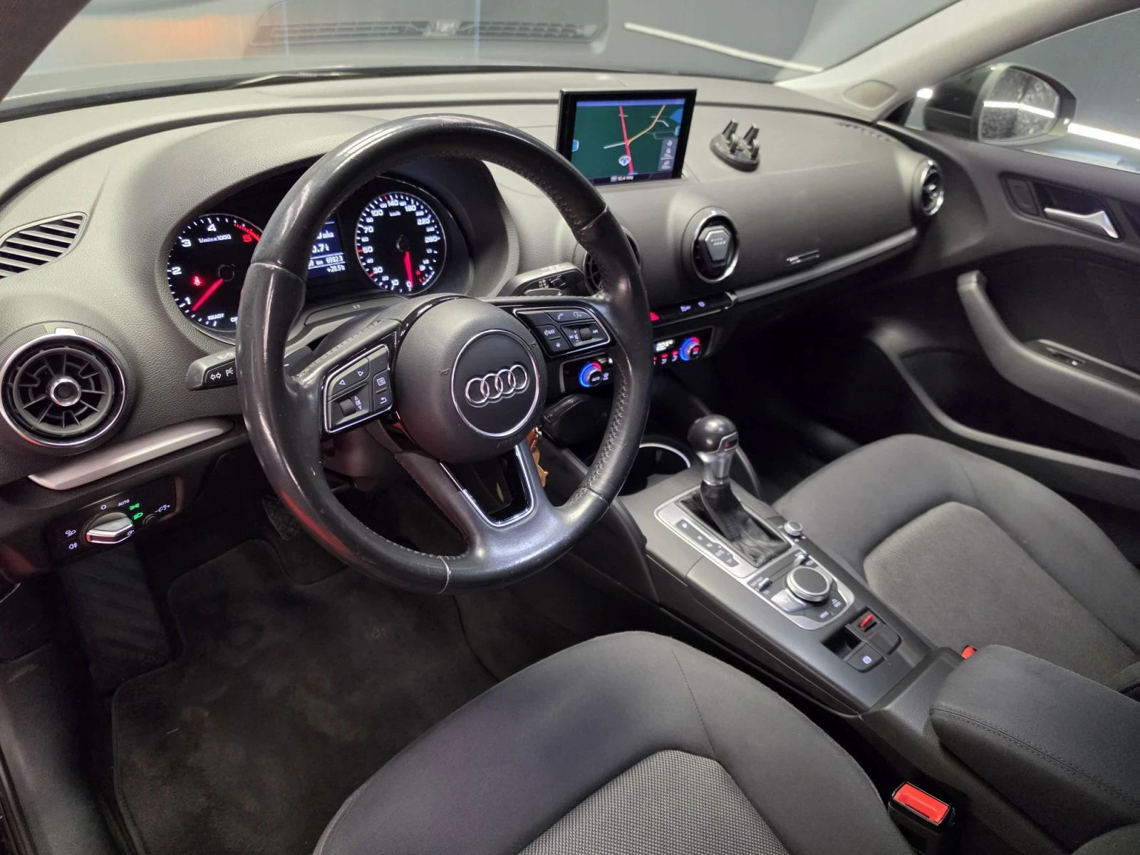 Audi A3 1.6TDI* SPORTBACK* S-LINE* S-TRONIC* NAVI* TOP | Mobile.bg � ����������� 8