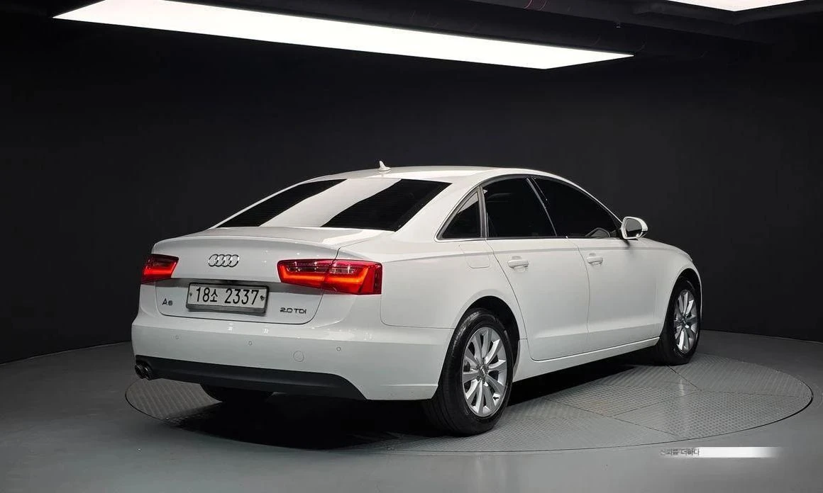 Audi A6, снимка 2 - Автомобили и джипове - 56732701
