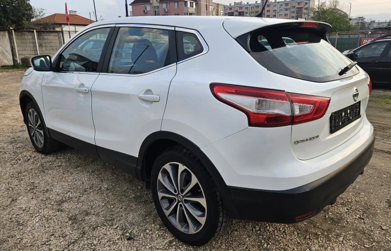 Nissan Qashqai 1.5 DCI, снимка 6 - Автомобили и джипове - 51916128