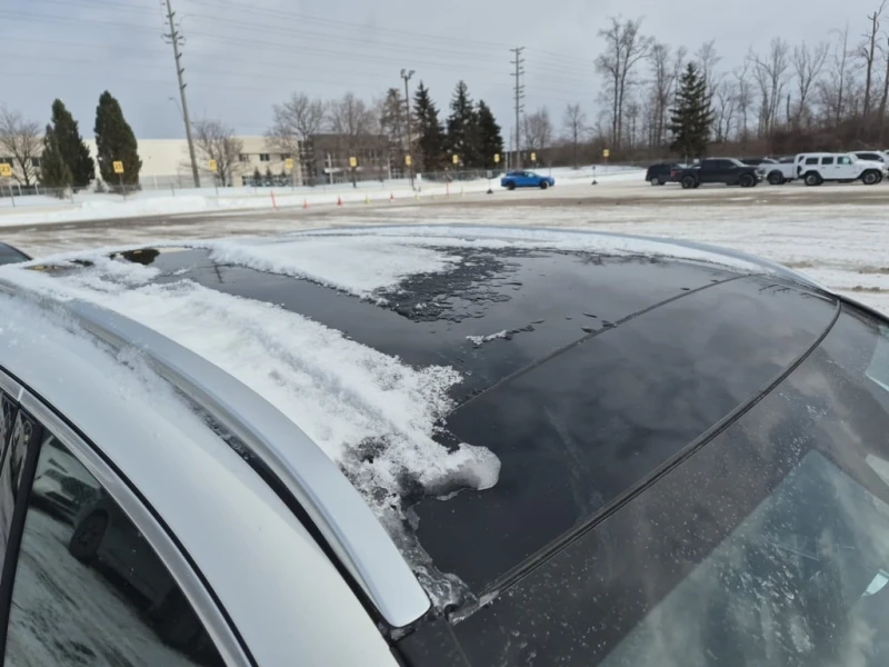 Mercedes-Benz GLC 300 * CARFAX * ПАНОРАМА* ПОДГРЕВИ* , снимка 15 - Автомобили и джипове - 53328301