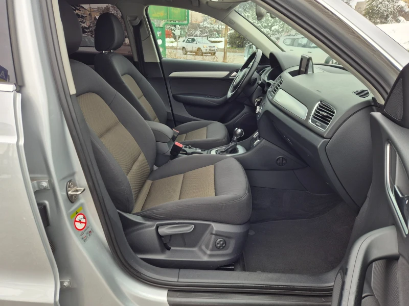 Audi Q3 2.0TFSI Quattro, снимка 9 - Автомобили и джипове - 53341619