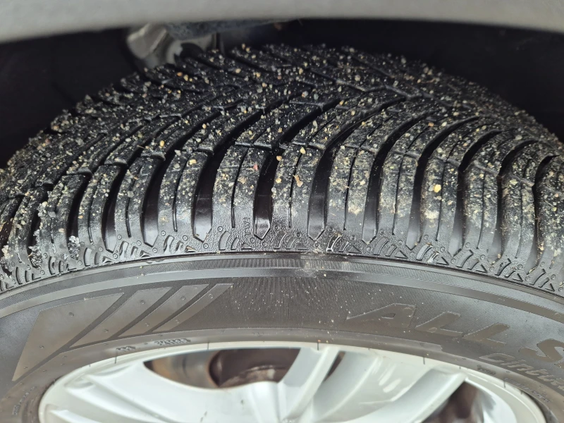 Audi Q3 2.0TFSI Quattro, снимка 15 - Автомобили и джипове - 53341619