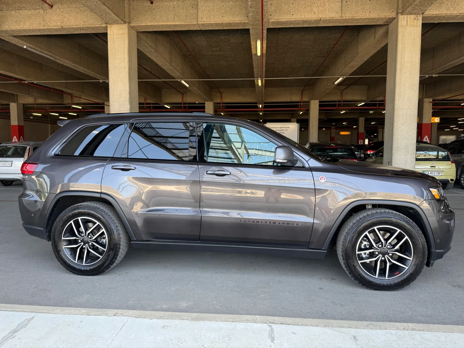 Jeep Grand cherokee TRAILHAWK 5, 7 HEMI - изображение 4