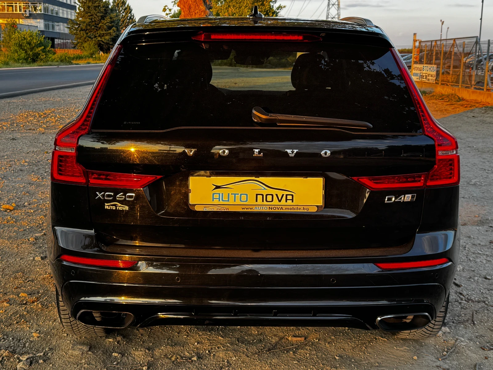 Volvo XC60 2.0 ДИЗЕЛ 190 К.С 4х4 R-DESIGN БЕЗ АНАЛОГ!СЕРВИЗНА - изображение 6