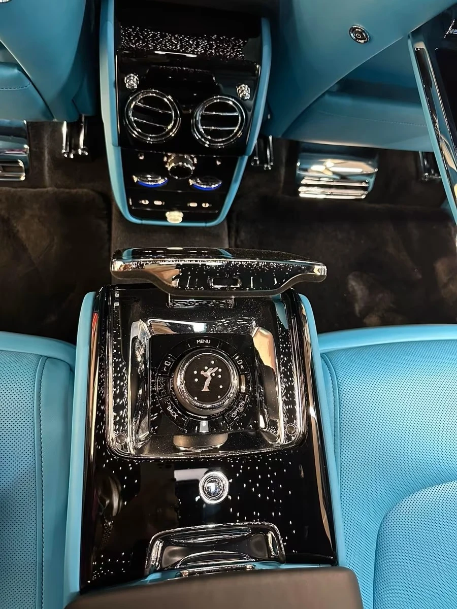 Rolls-Royce Cullinan SERIES II /4Seats/Tiffany/ - изображение 8