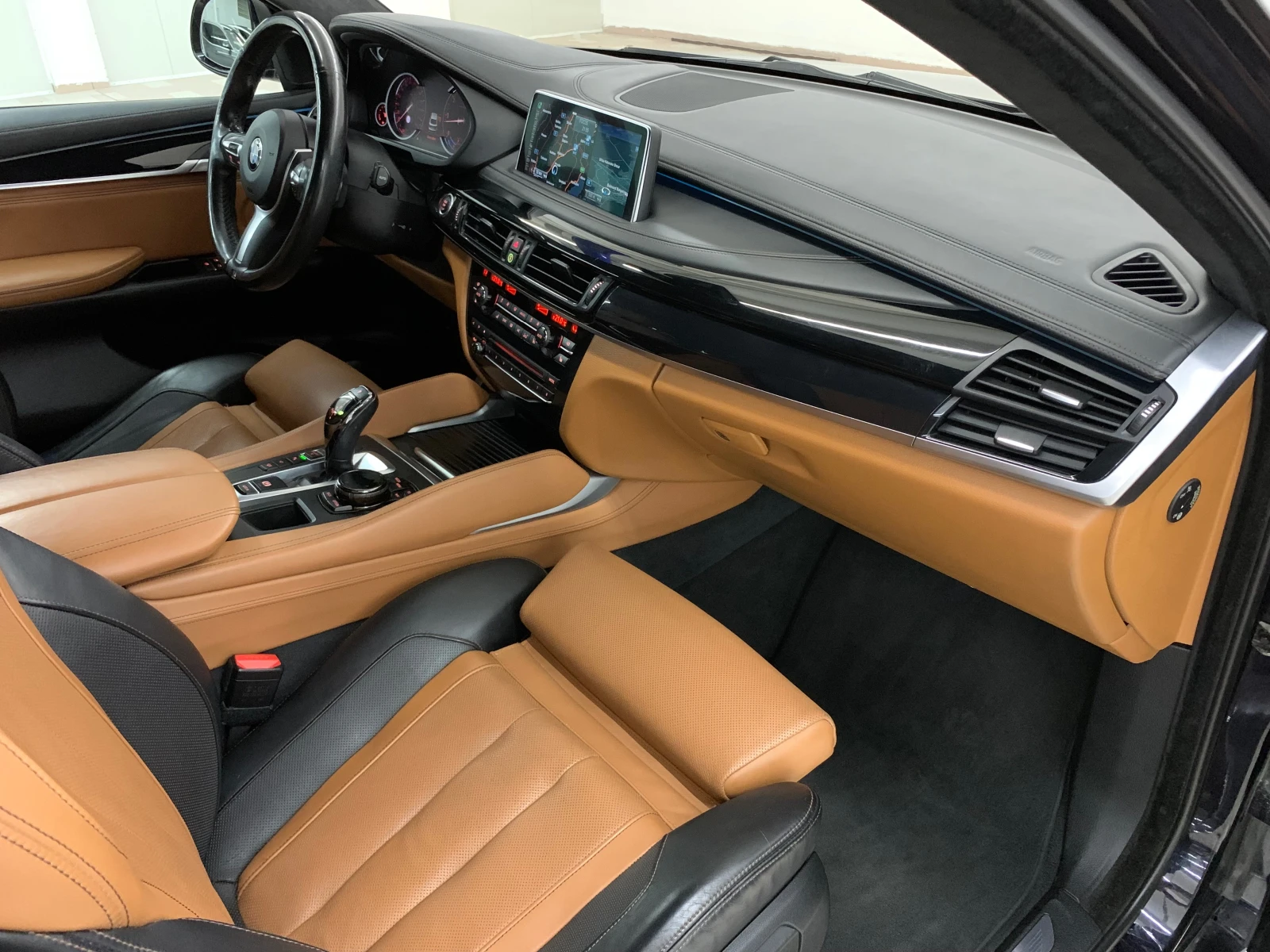 BMW X6 40d M-Pack #VAKUM#OBDUH#ALCANTAR#Cam360#DISTR#HUD# - изображение 10