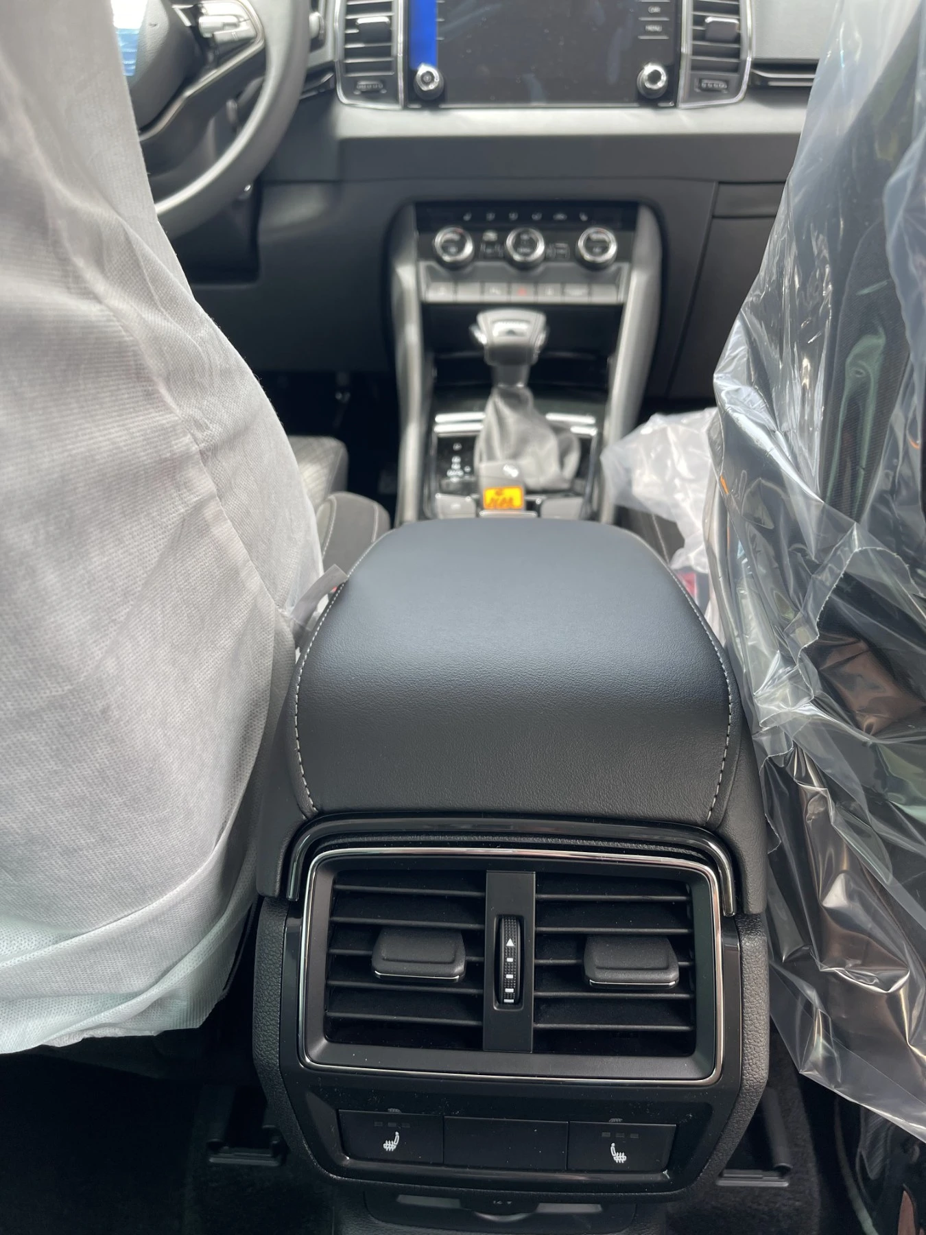 Skoda Karoq 1.5 TSI - изображение 8