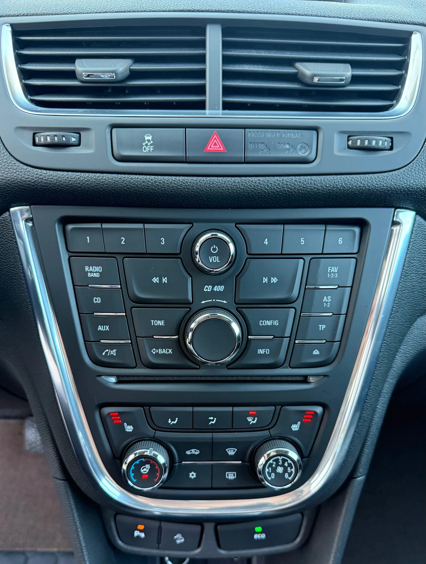 Opel Mokka 1.7 CDTI/131kc/6ck/4x4/Подгрев/Ориг.Боя, снимка 11 - Автомобили и джипове - 53727003