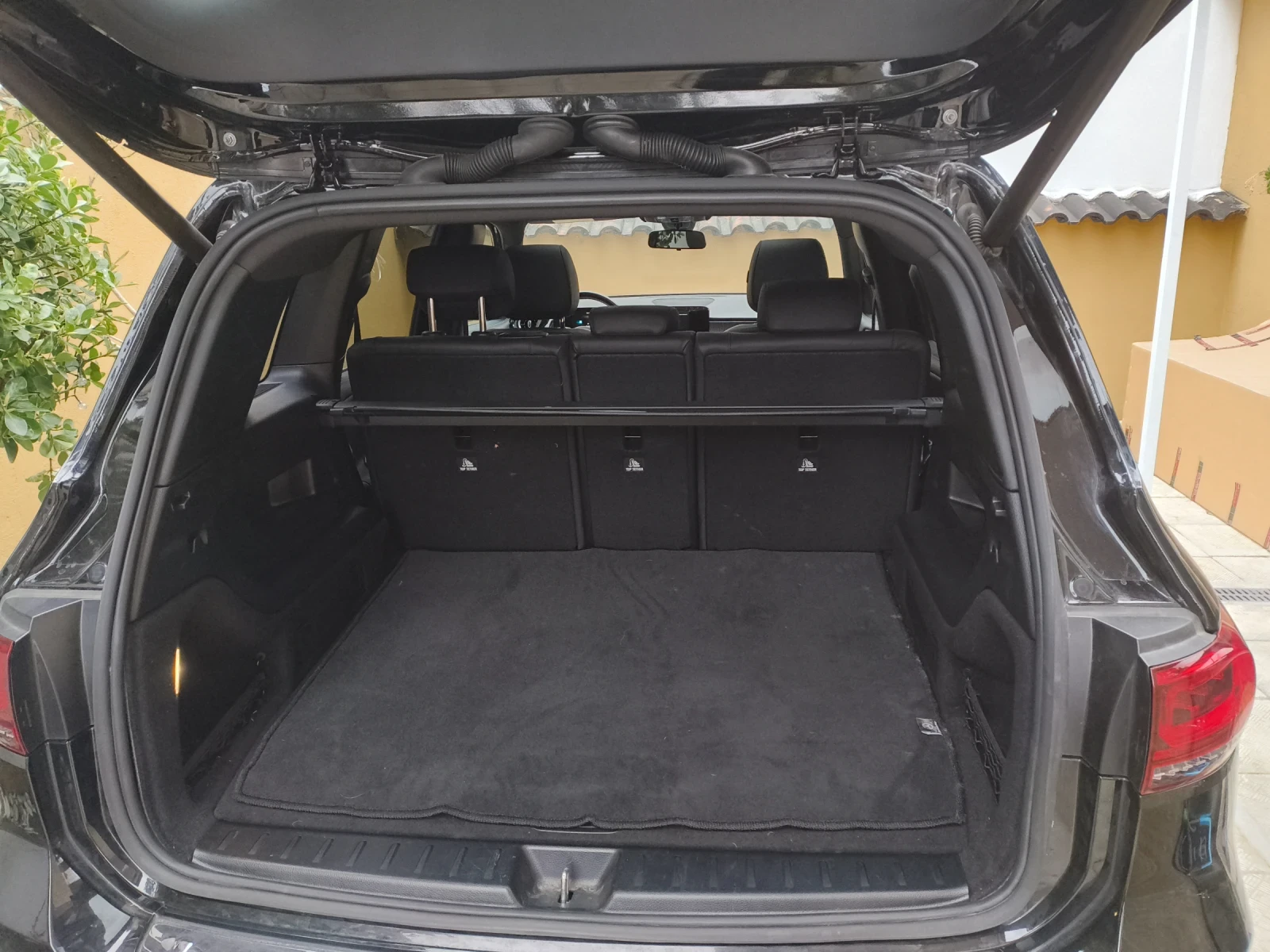 Mercedes-Benz GLB 250 4matic, снимка 9 - Автомобили и джипове - 53969433