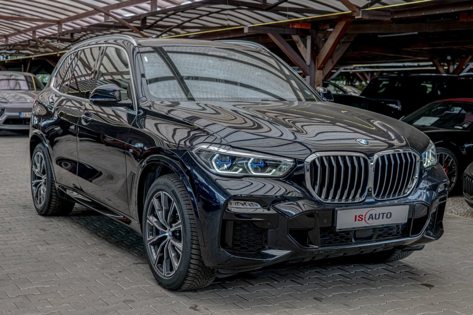 BMW X5 30d/SKY Lounge/Ambient/HuD/M-Aero.Dynamic/Камера 3, снимка 2 - Автомобили и джипове - 54458942