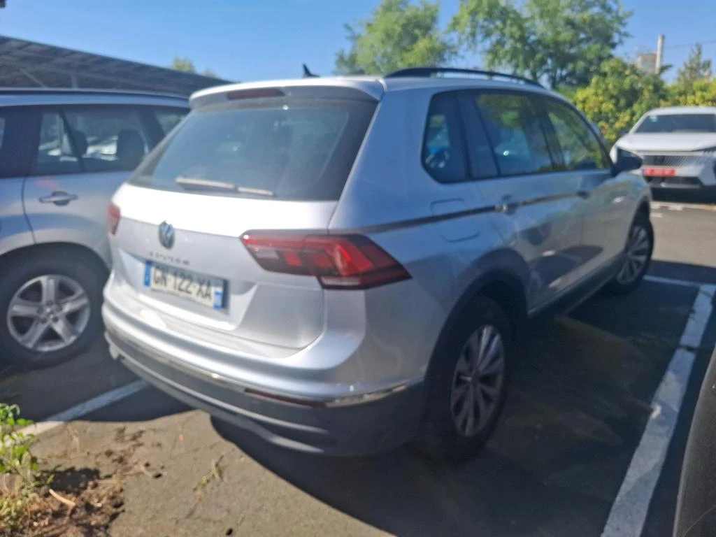 VW Tiguan 2.0 TDI DSG Life, снимка 3 - Автомобили и джипове - 55385366