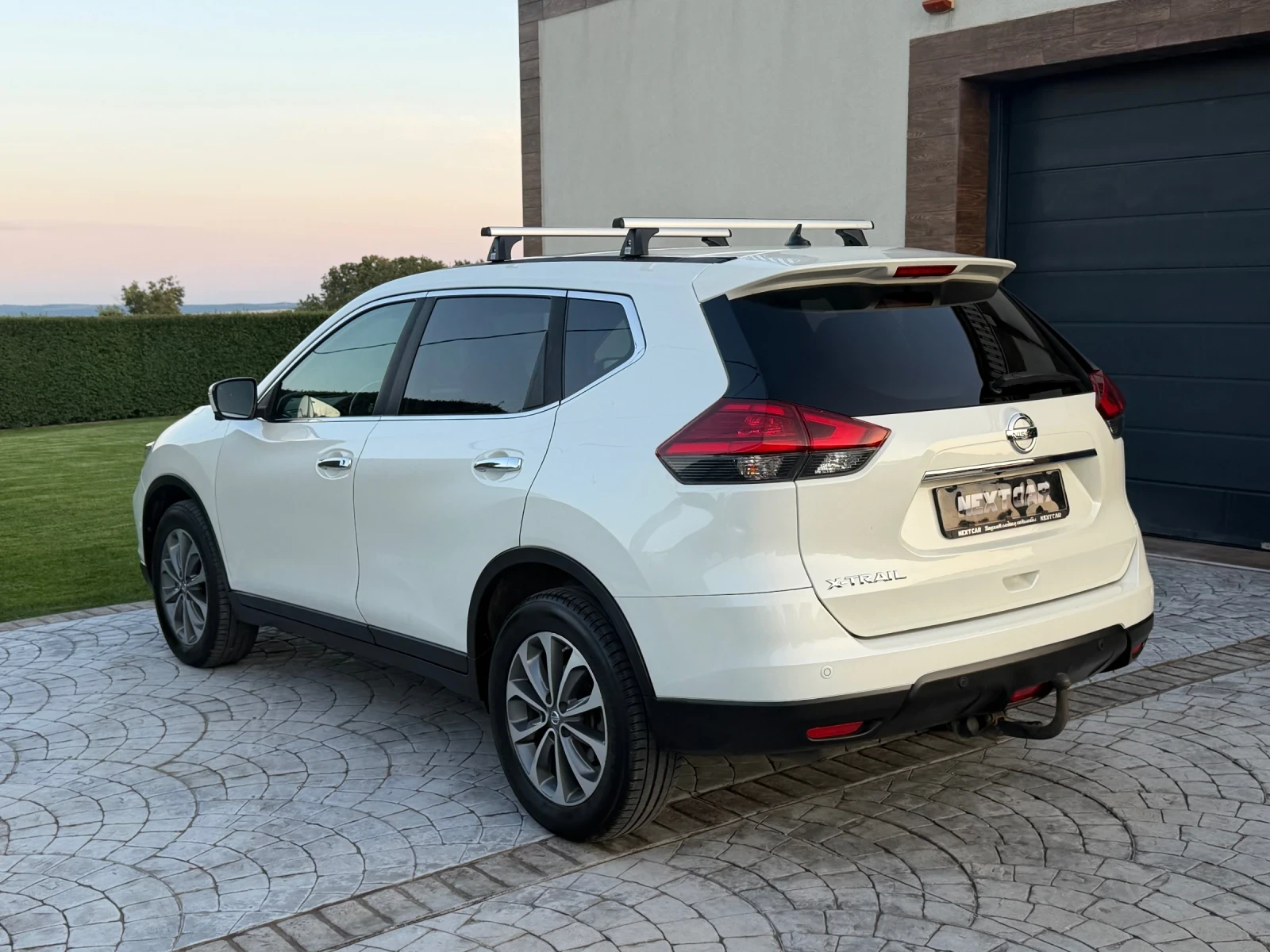 Nissan X-trail 2.0DCI * 4х4 * Aвтоматик * Панорама * Facelift, снимка 4 - Автомобили и джипове - 55401735