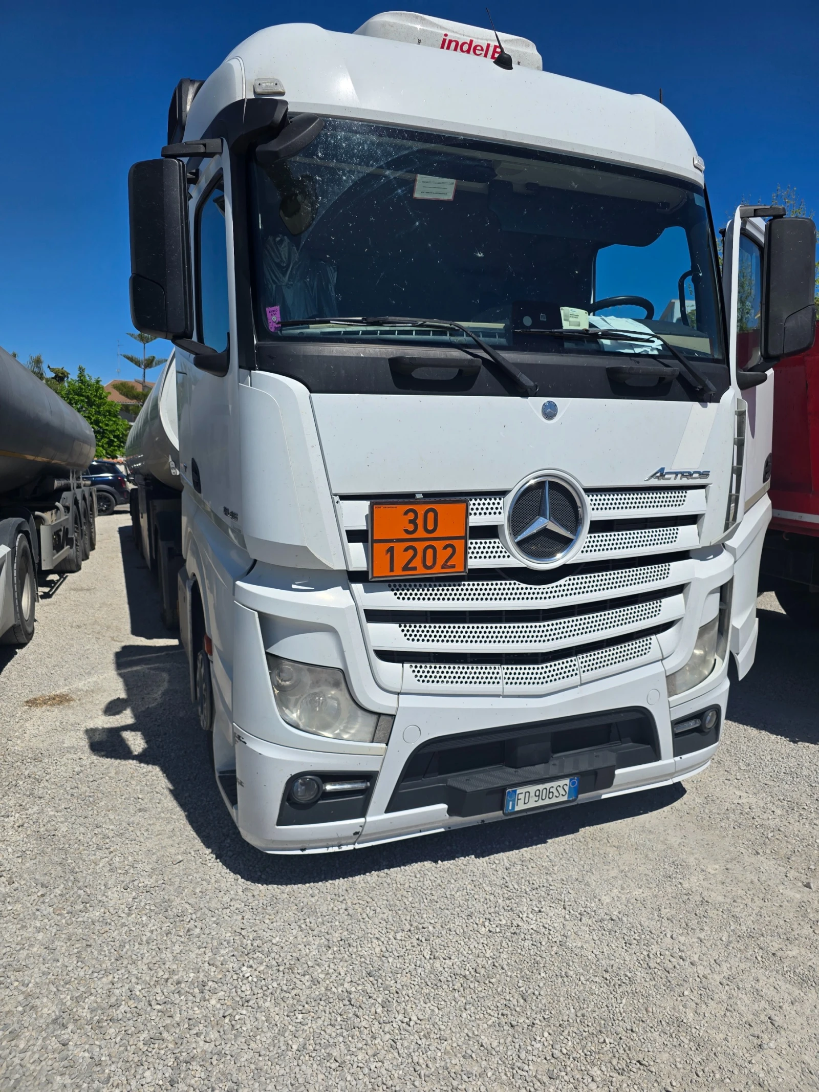 Mercedes-Benz Actros 1845 euro6 450hp, снимка 3 - Камиони - 54314398