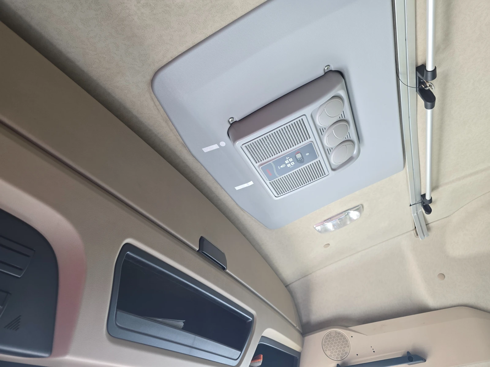 Mercedes-Benz Actros 1845 euro6 450hp, снимка 16 - Камиони - 54314398