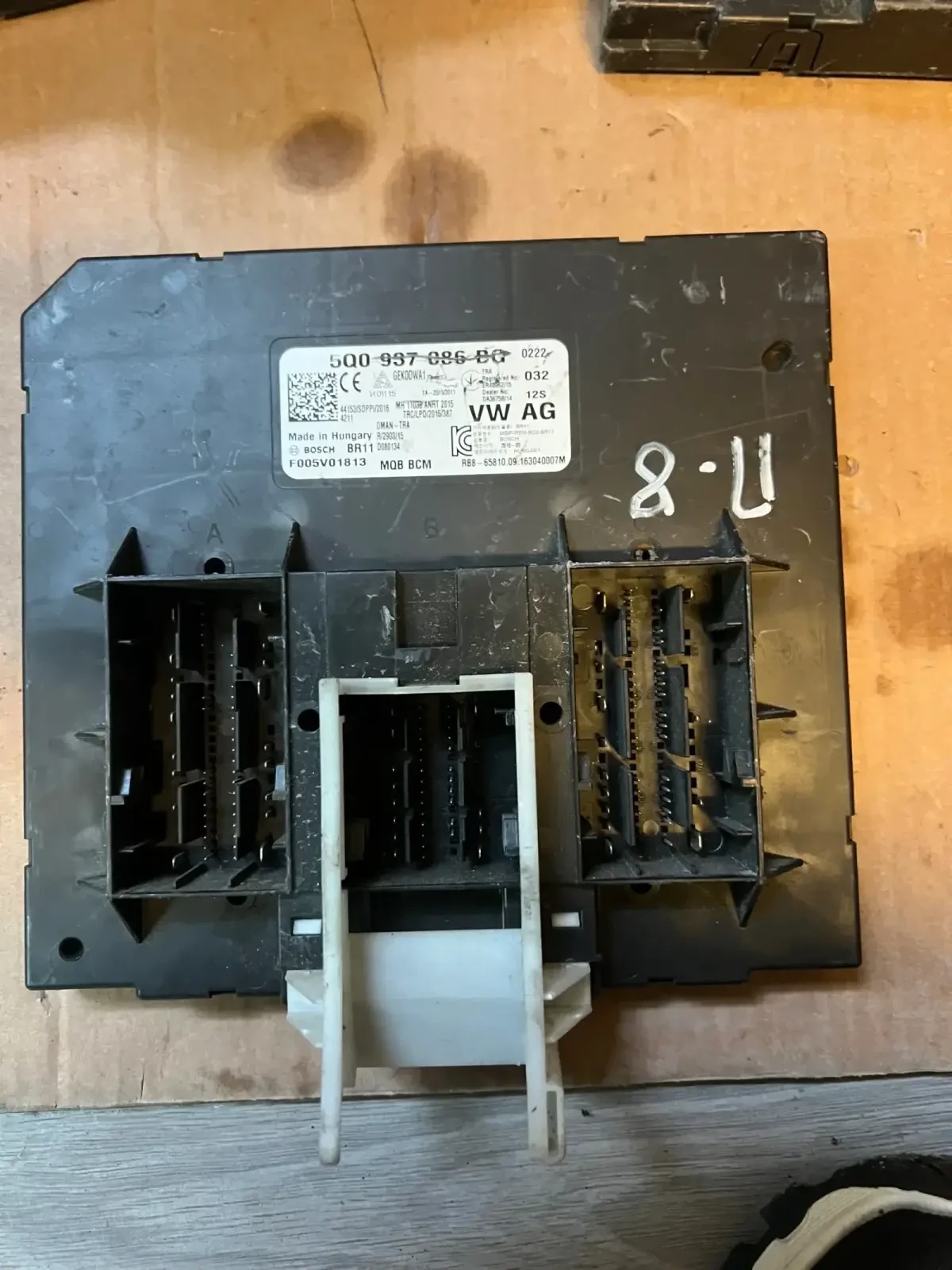 5Q0937086BG ��������� ����� VW Passat B8 BOSCH F005V01813 5Q0 937 086 BG | Mobile.bg � ����������� 1