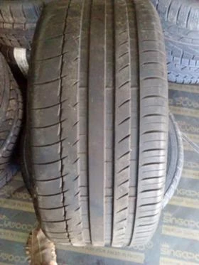      235/35R19
