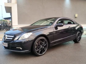 Обява за продажба на Mercedes-Benz E 500 388коня V8 FULL * DISTRONIC* NAVI * KEYLESS* PANOR ~22 500 лв. - изображение 1