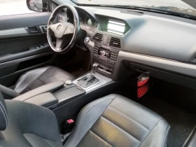 Обява за продажба на Mercedes-Benz E 500 388коня V8 FULL * DISTRONIC* NAVI * KEYLESS* PANOR ~22 500 лв. - изображение 10
