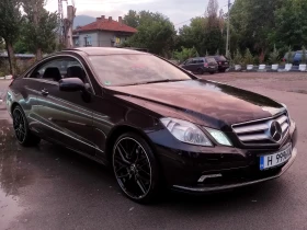 Обява за продажба на Mercedes-Benz E 500 388коня V8 FULL * DISTRONIC* NAVI * KEYLESS* PANOR ~22 500 лв. - изображение 2